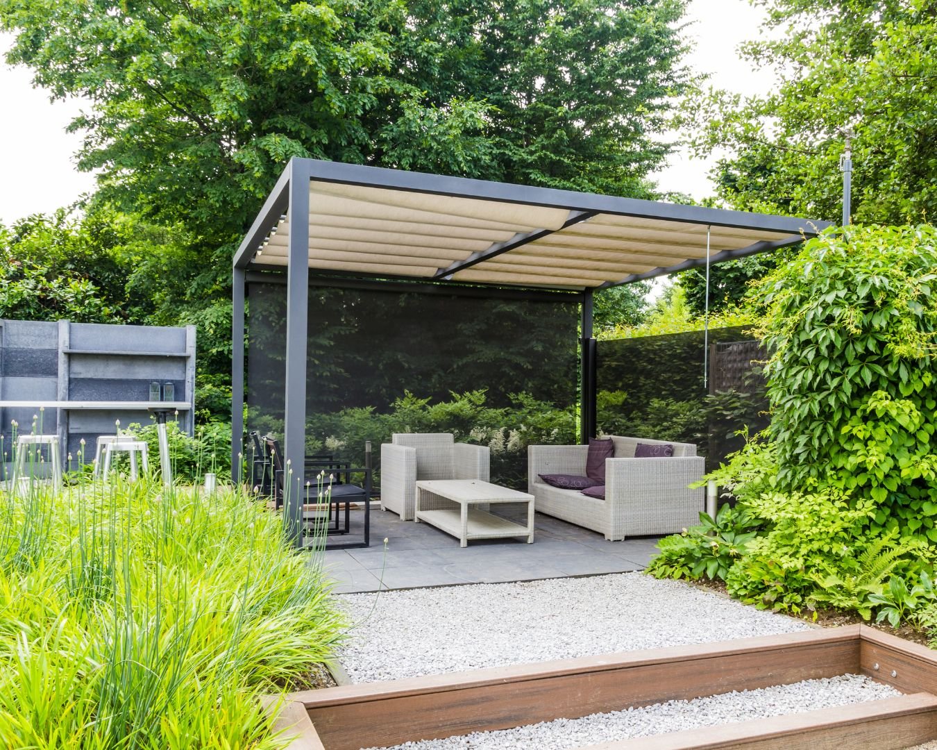 Tendances 2024 pour l’aménagement de jardin avec des matériaux durables